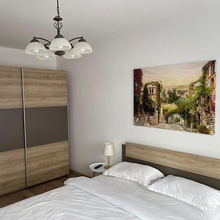 Angels Apartment 2 Oradea Extérieur photo