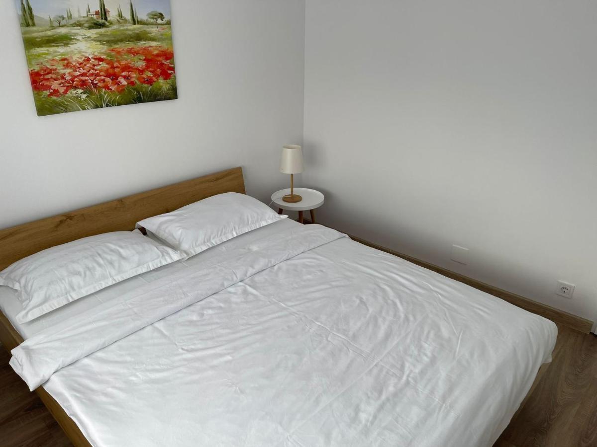 Angels Apartment 2 Oradea Extérieur photo